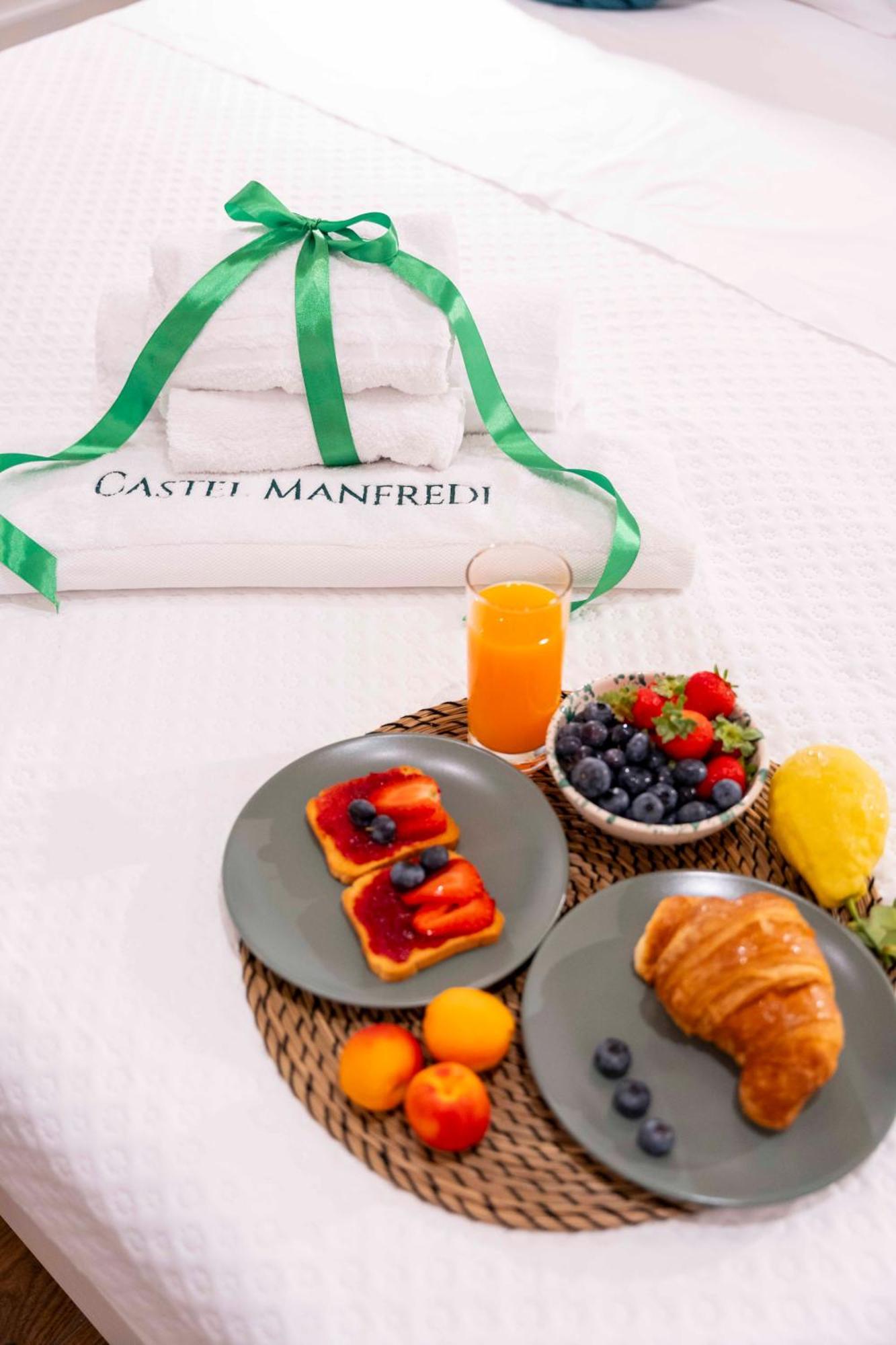 Castel Manfredi Apartments マンフレドーニア エクステリア 写真