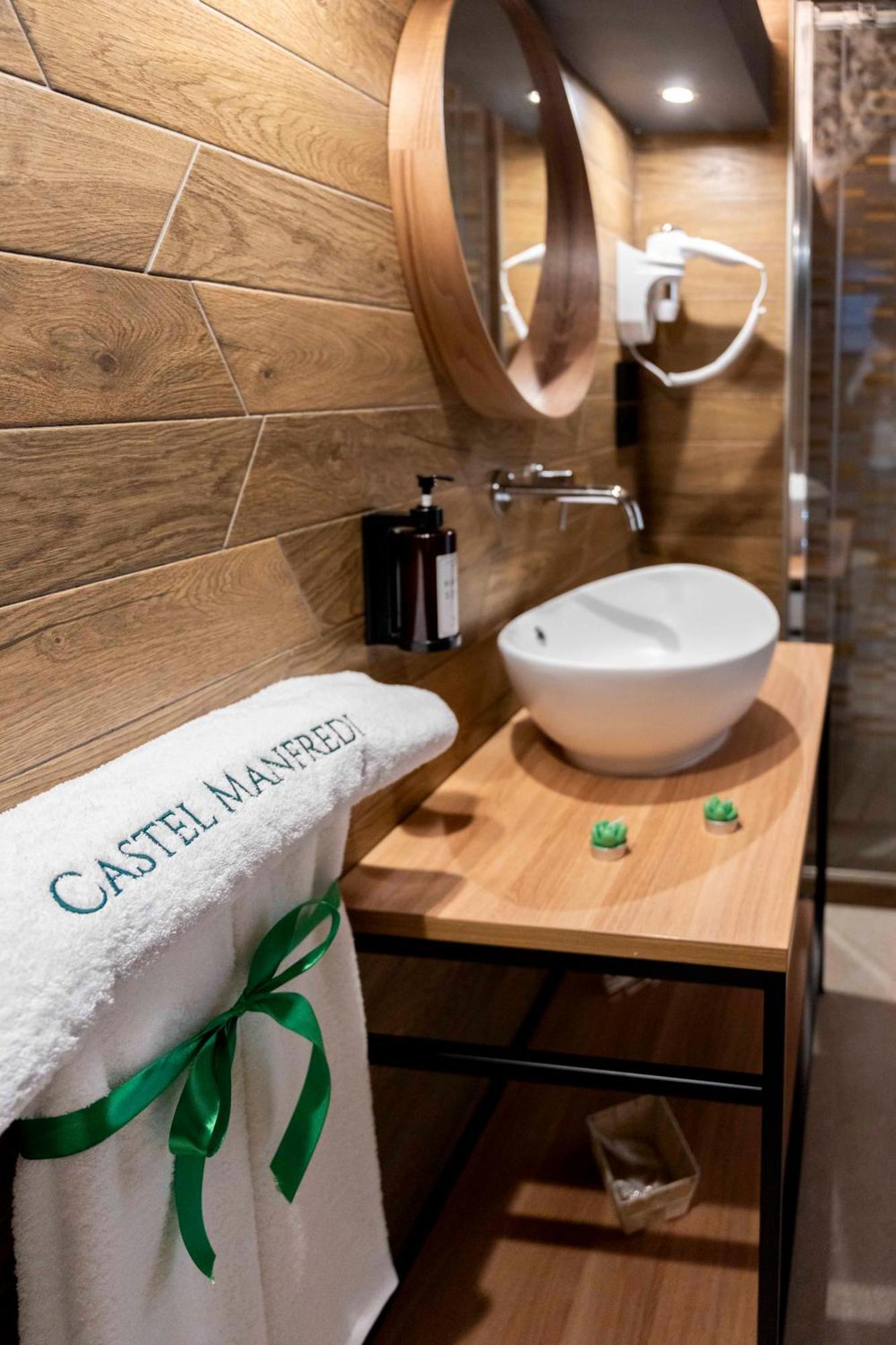 Castel Manfredi Apartments マンフレドーニア エクステリア 写真